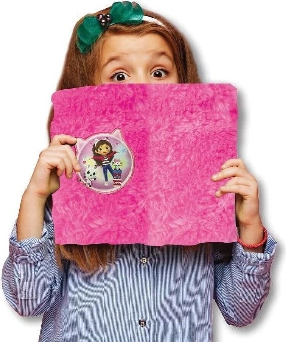 Ditar i butë Gabby's Dollhouse Cobi DT-2764 me 80 faqe dhe 35 ngjitëse, Rozë