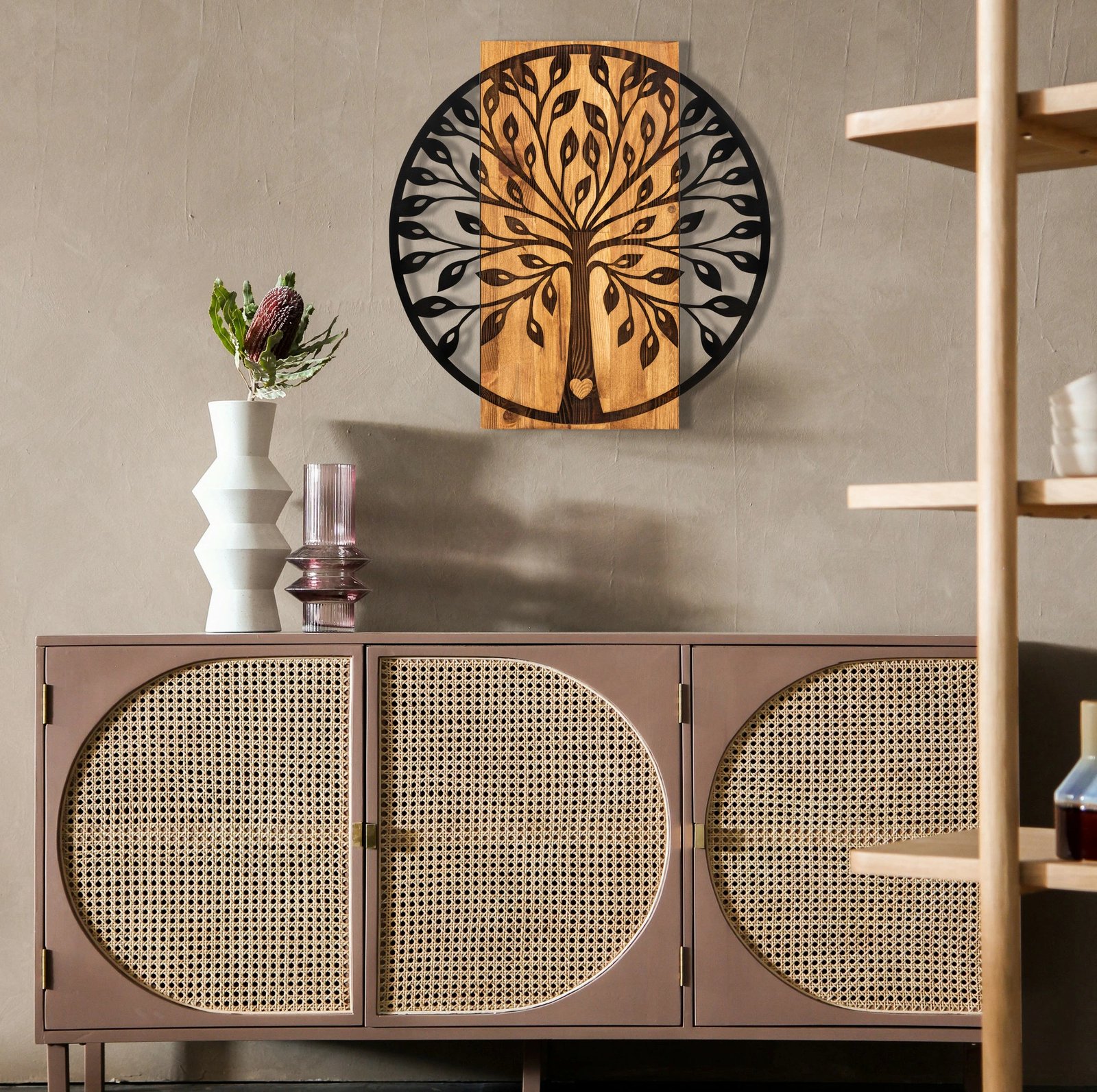 Aksesor dekorativ për mur, dru dhe metal, Wallity Zehre, ngjyrë e zezë dhe arre, 56x58cm