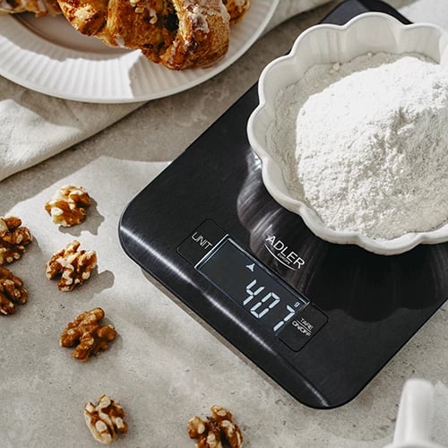 Peshore kuzhine, Adler AD 3183, kapacitet 5 kg, saktësi 1 g, ekran LCD me ndriçim, platformë çelik inox, e zezë