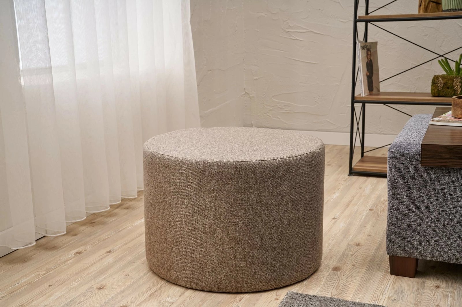 Puf Atelier del Sofa, ngjyrë kafe, Likya