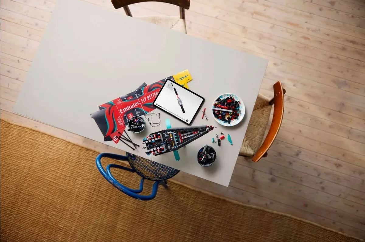 Set ndërtimi LEGO Technic 42174 Emirates Team New Zealand AC75, 962 pjesë, i zi/e kuqe