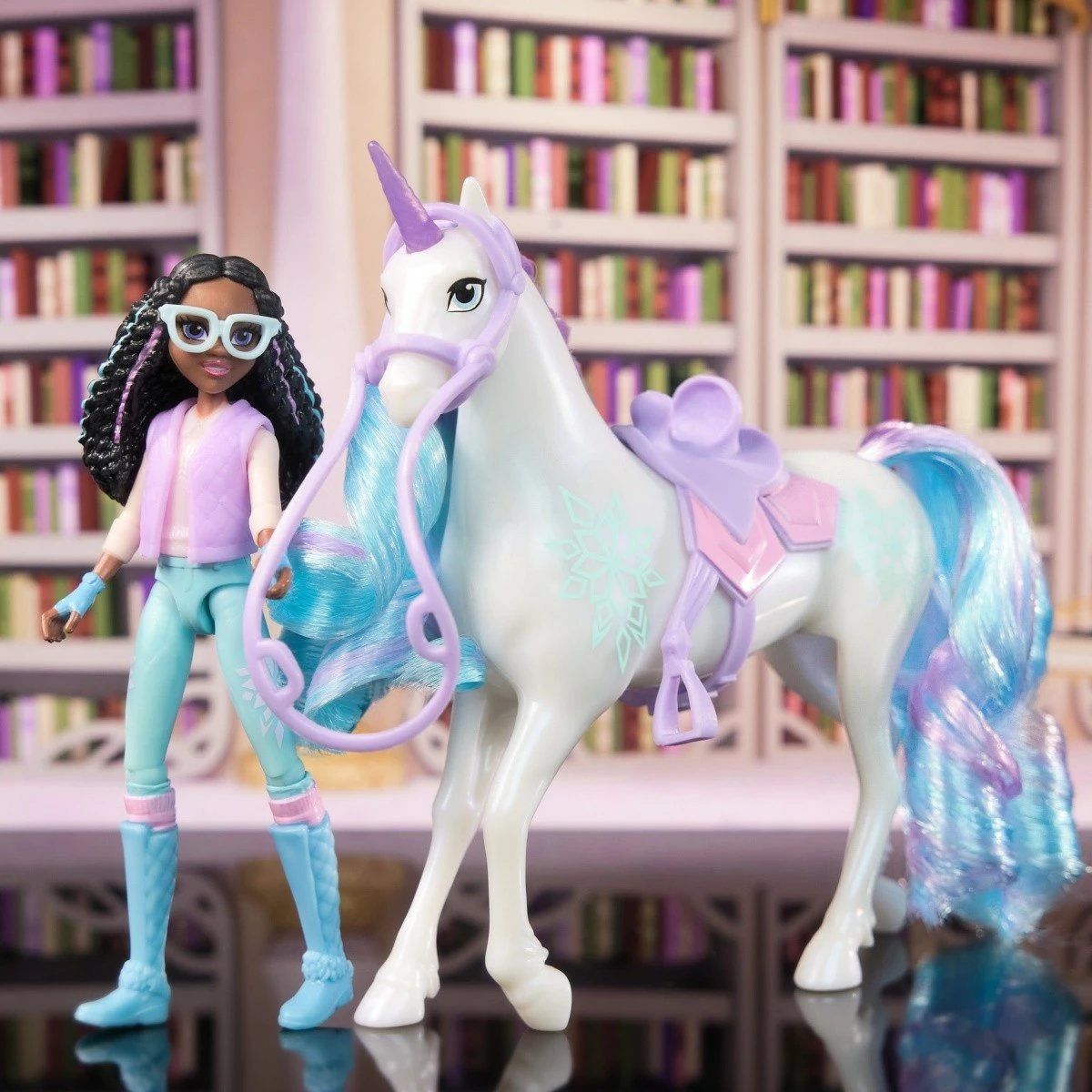 Set figurina Unicorn Academy Spin Master 6071175, Ava dhe Leaf, 11 cm + 13 cm, për vajza Set figurina Unicorn Academy Spin Master 6071175, Ava dhe Leaf, 11 cm + 13 cm, për vajza