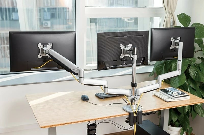 Mbajtëse tavoline për 3 monitorë LogiLink BP0052, alumini, për monitorë 13-32 inç, ngjyrë alumini