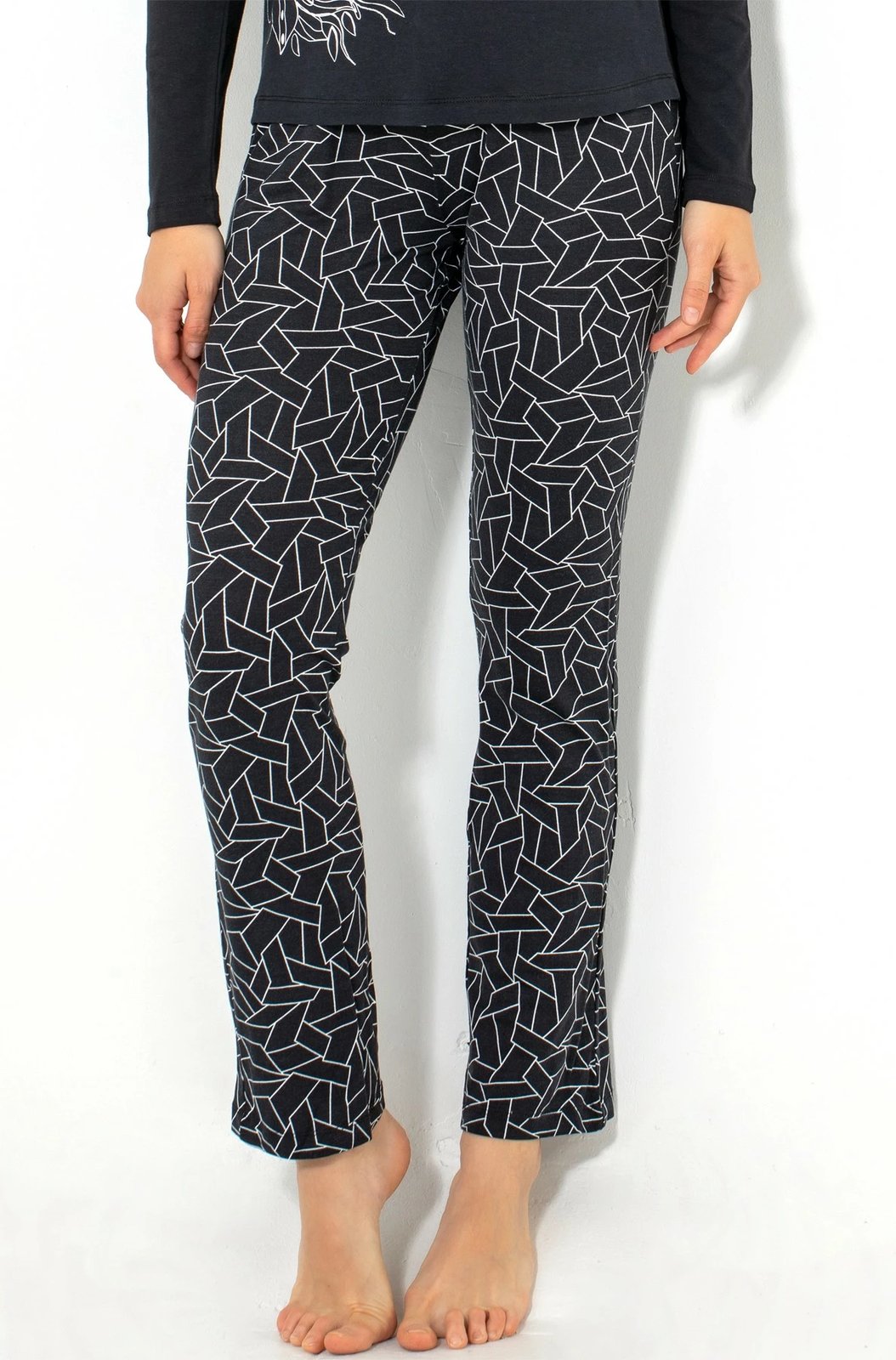 Set pizhamash për gra, Jumeon, 002-000558, e zezë