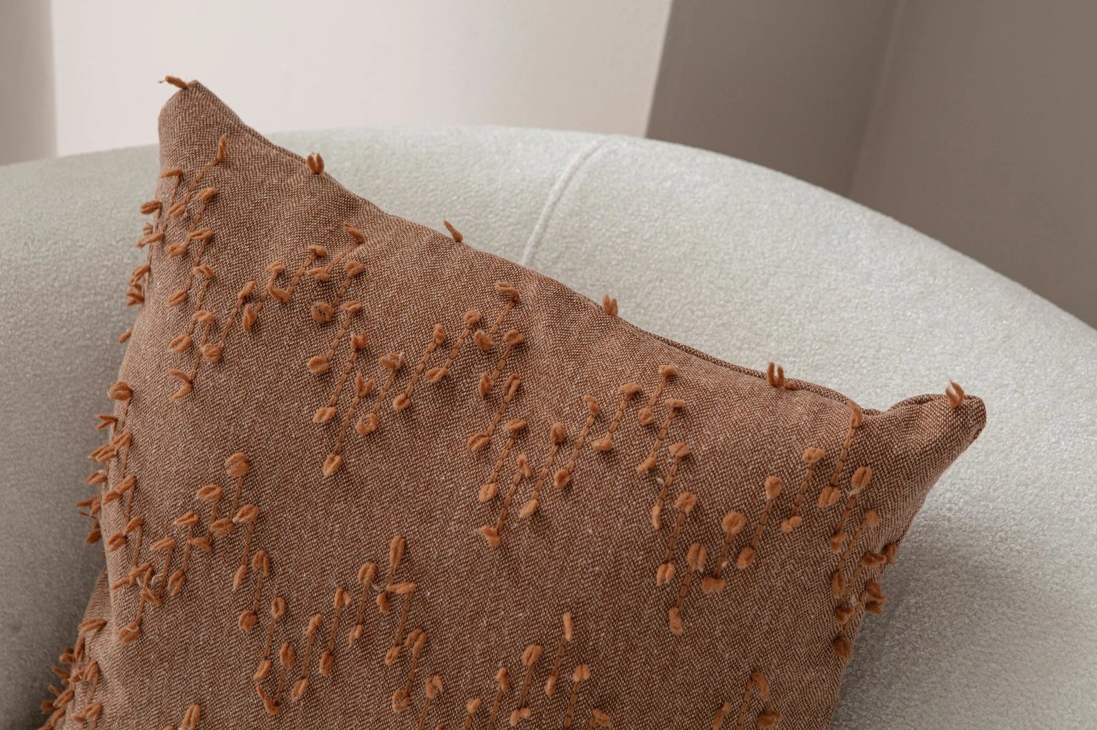 Jastëkëmbulesë dekorative, ngjyrë kafe, Tuffet, 43x43cm