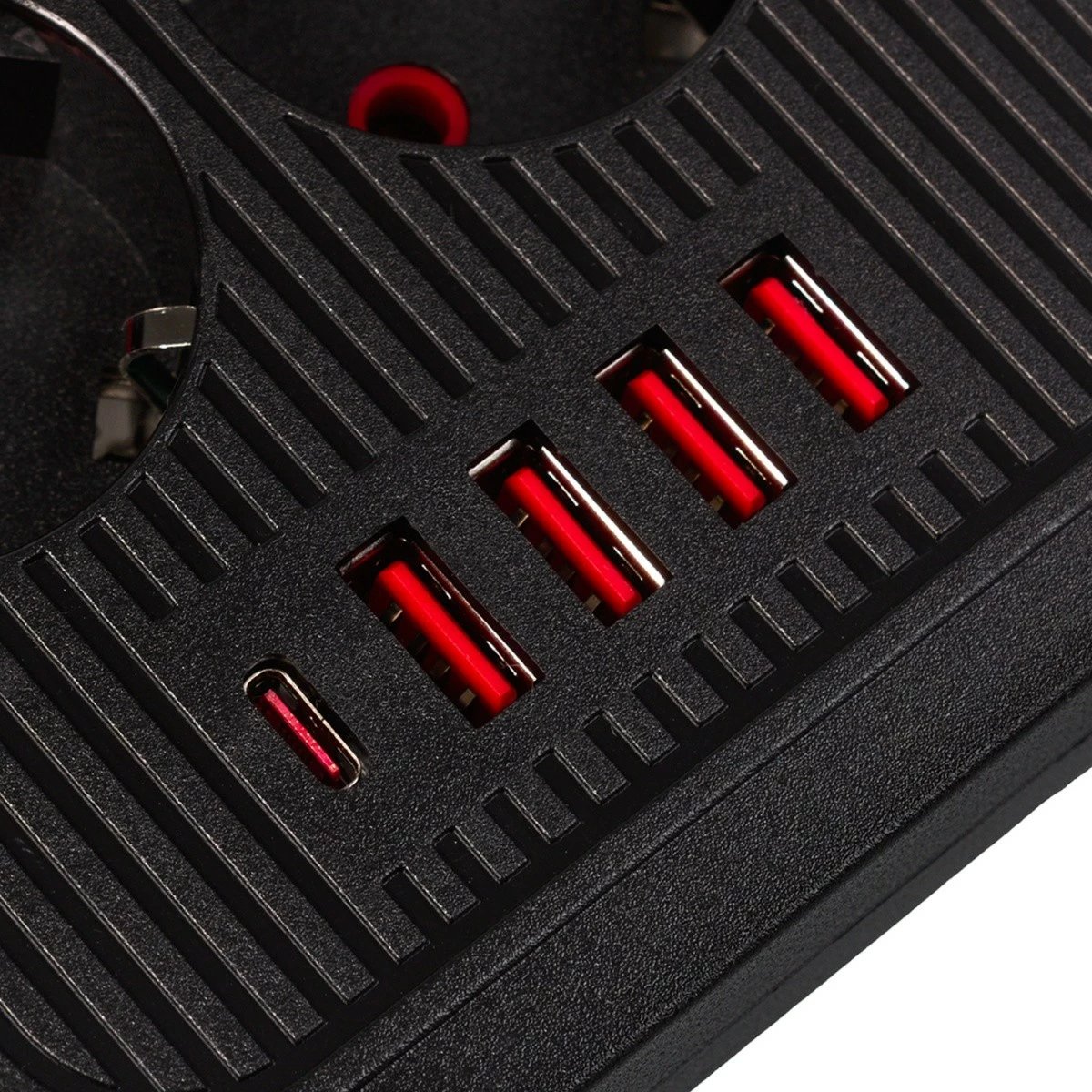 Zgjatues elektrik, Maclean MCE389 B, 6 dalje Schuko, 4x USB-A + 1x USB-C, 2500W, kabllo 1.5 m, me ndërprerës, e zezë