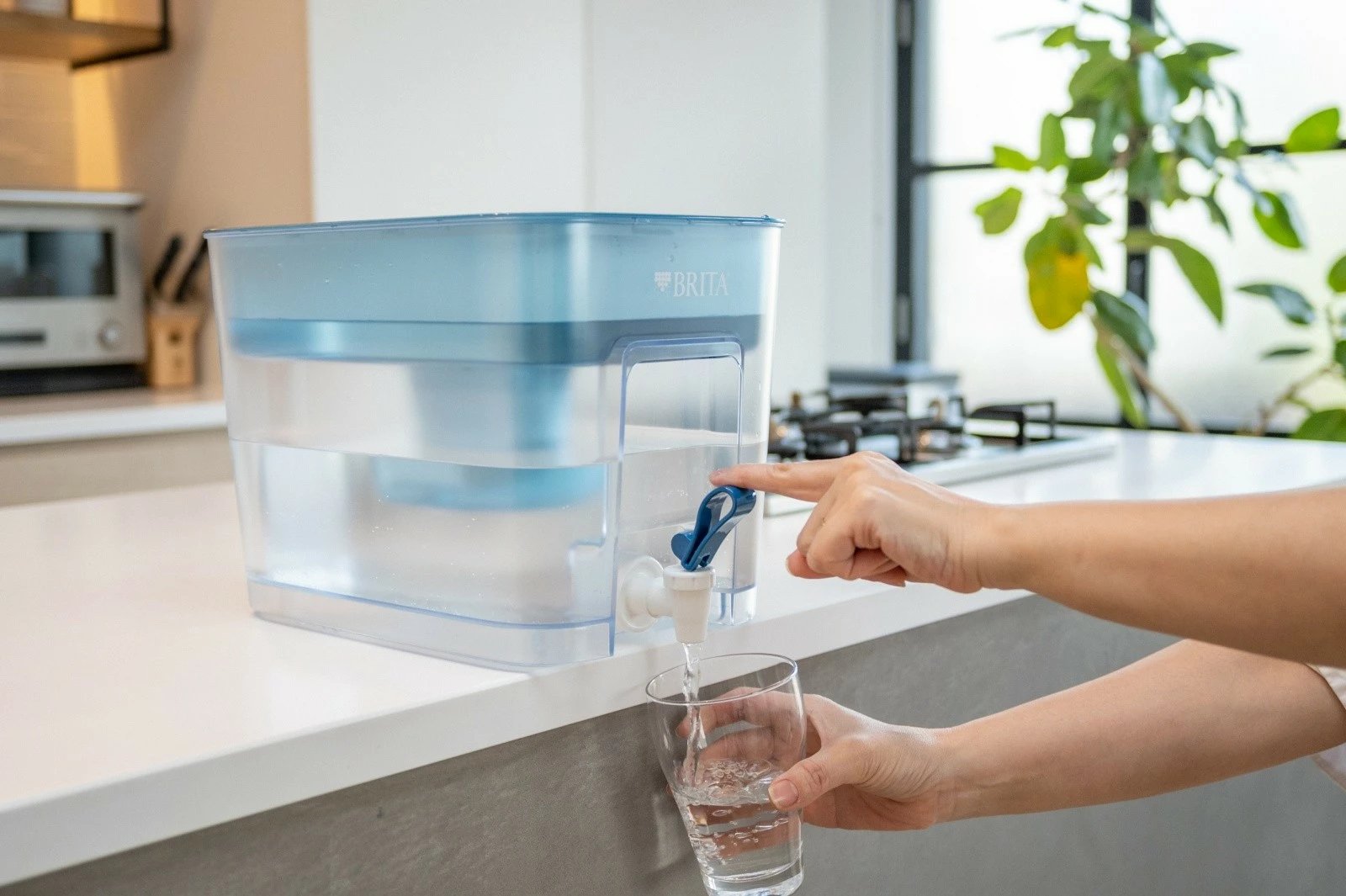Dispenzer uji me filtër Brita Flow, 8.2L, MAXTRA PRO Pure Performance, Blu