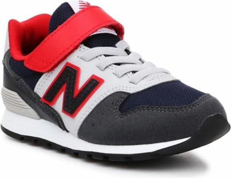 Atlete për djem New Balance, të zeza