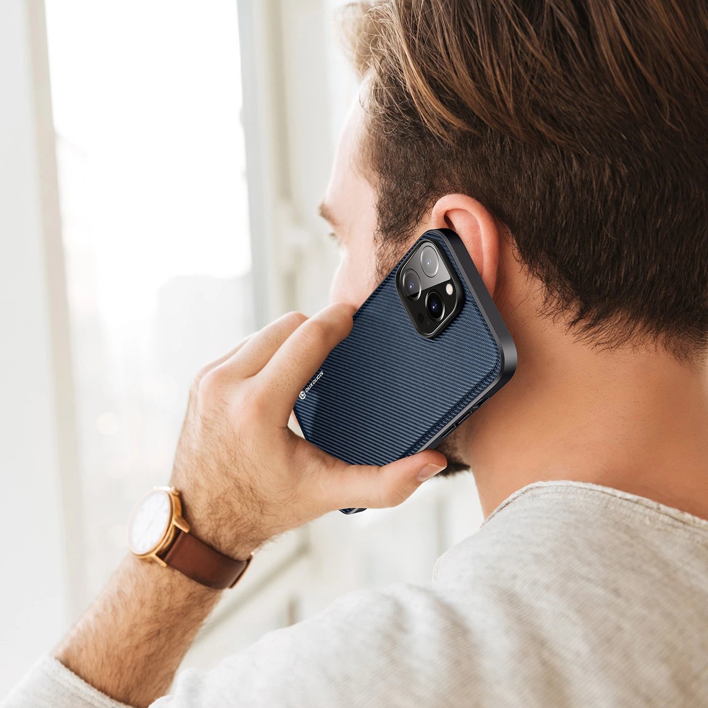 Mbështjellës Dux Ducis Fino për iPhone 14 Pro Max, najlon, kaltër