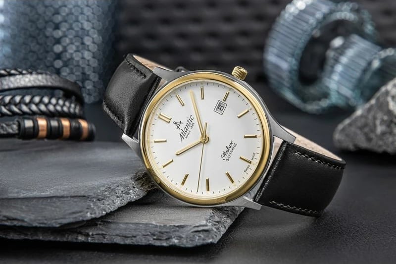 Orë dore për meshkuj Atlantic, e zezë