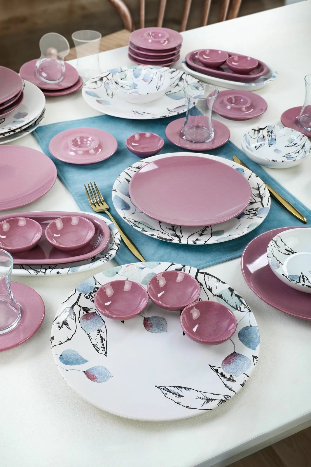 Set mëngjesi 50 pjesësh, Hermia Concept, TV087050F3X2AJ47100MAP0300 Set mëngjesi 50 pjesësh, Hermia Concept, TV087050F3X2AJ47100MAP0300