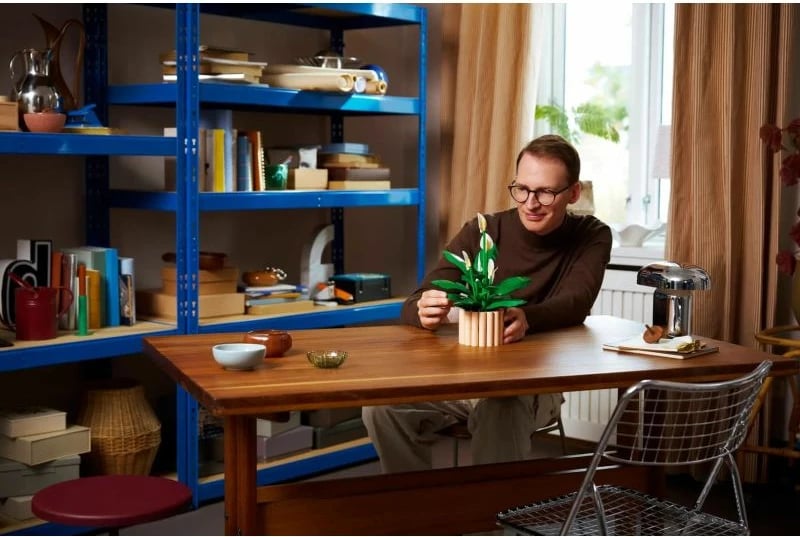 Set LEGO Botanical për të rritur, Spathiphyllum në vazo