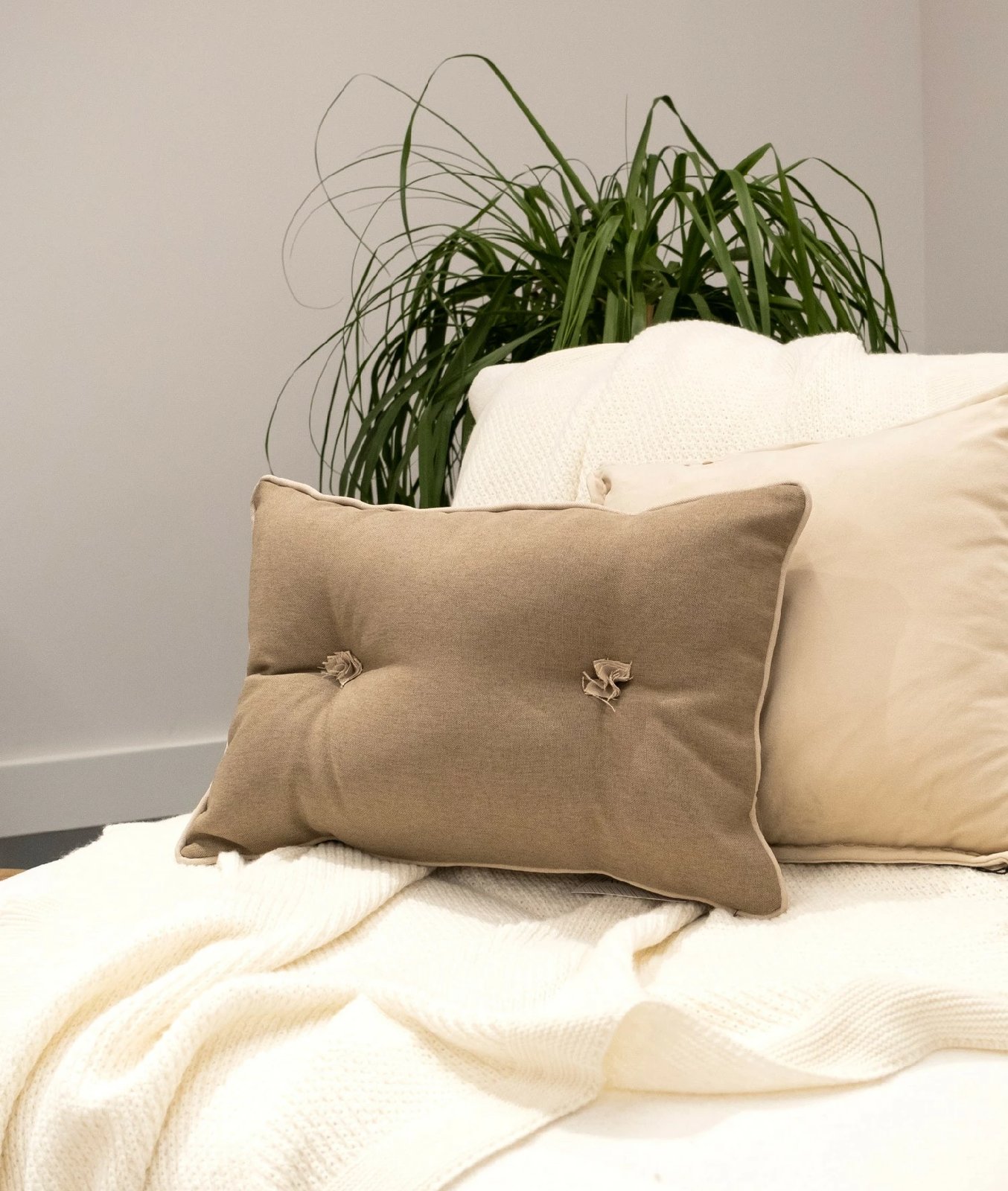 Jastëk dekorativ, ngjyrë kafe, Evila Originals, Nova, 35x50cm