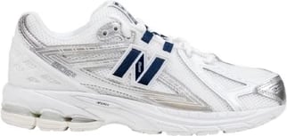Atlete New Balance donna të bardha