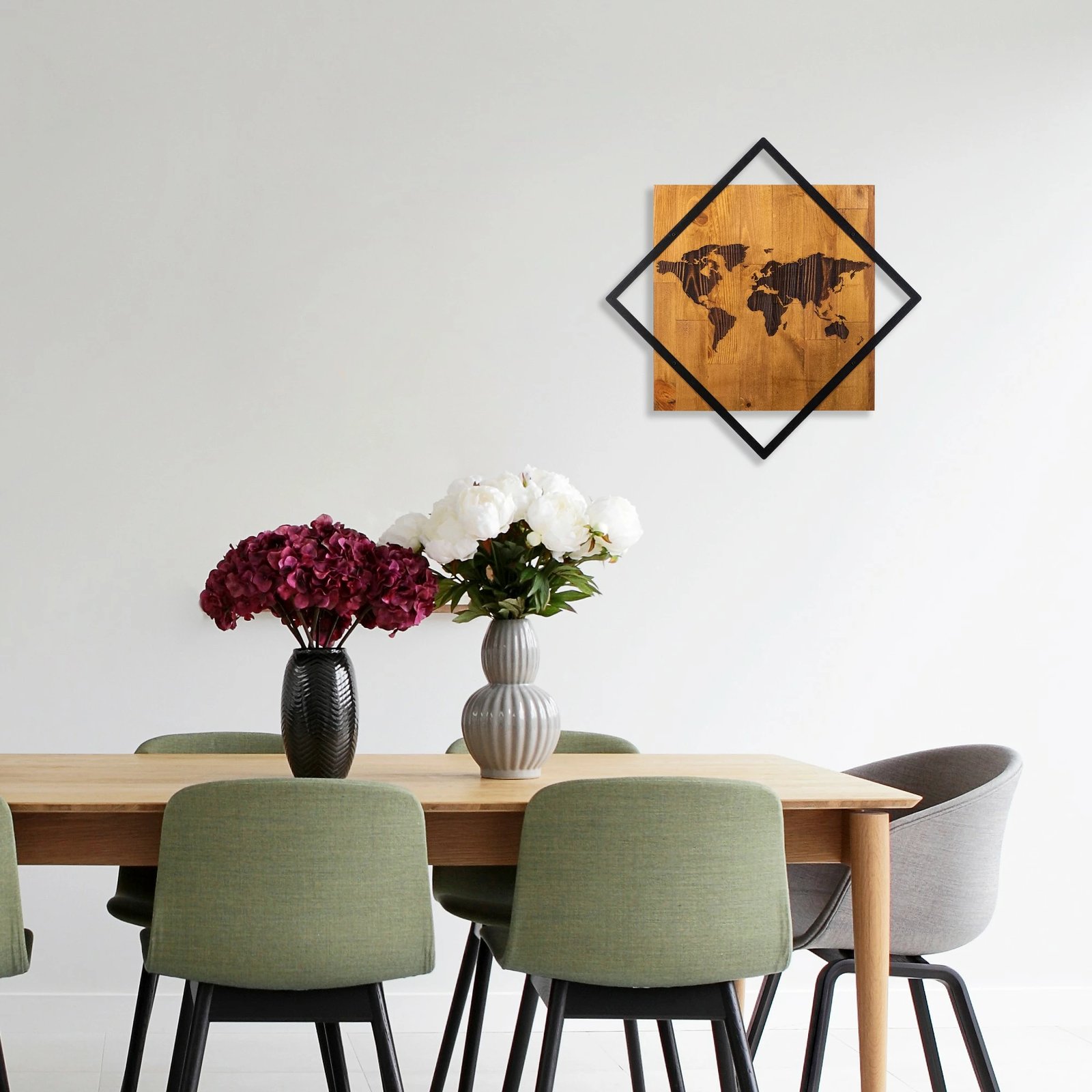 Aksesor dekorativ prej druri për mur, Wallity, World 2, ngjyrë arre dhe e zezë, 54x54cm