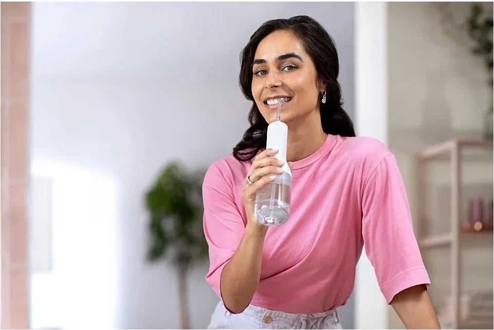 Irigator për dhëmbë Philips Sonicare HX3826/31, i bardhë
