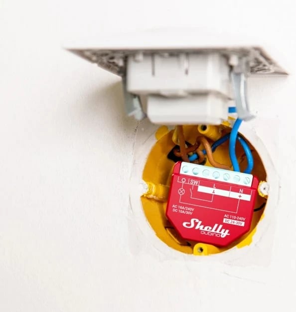 Smart switch Shelly Qubino Wave 1PM, i kuq