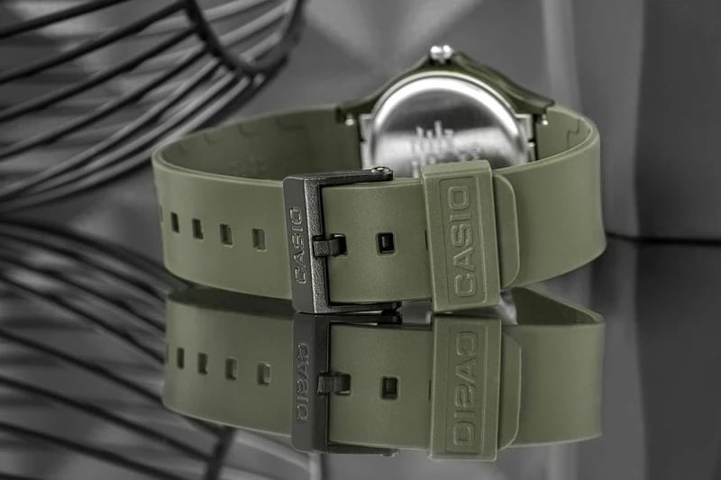 Orë dore CASIO unisex, e gjelbër