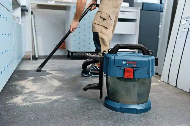 Fshesë industriale BOSCH GAS 18V-10 L Professional, me bateri, 800g, zi/blu