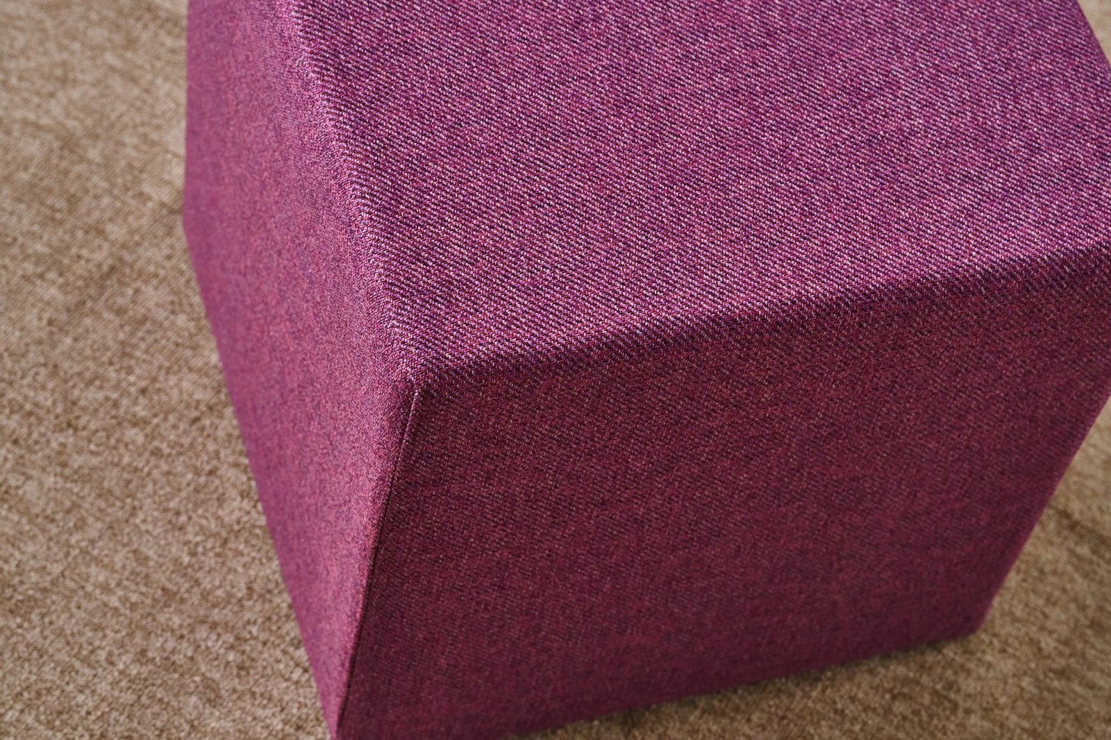 Puf lilak Atelier del Sofa, Asos