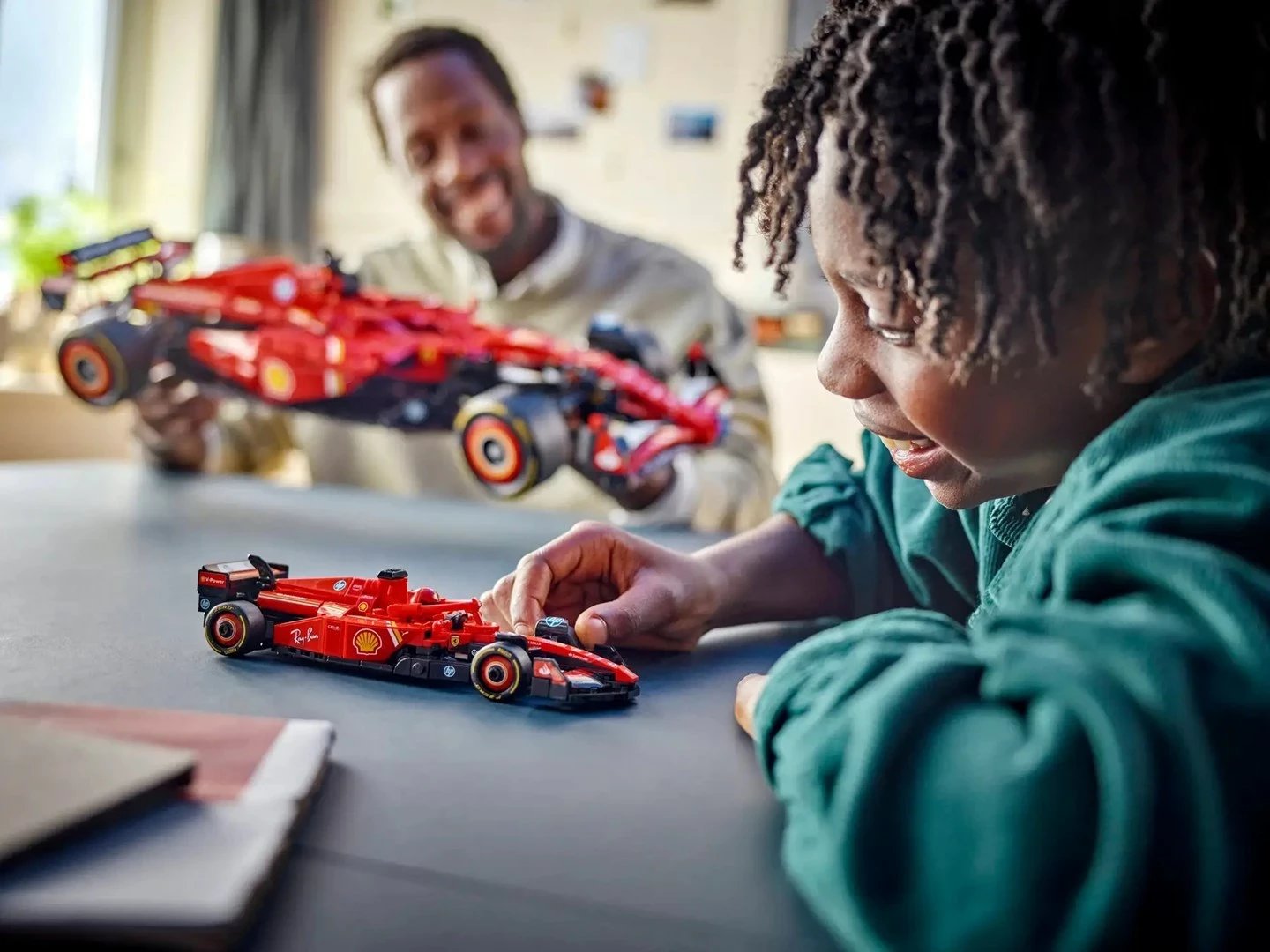 Lego Ferrari SF-24 F1, Set 275 pjesë, Kuqe