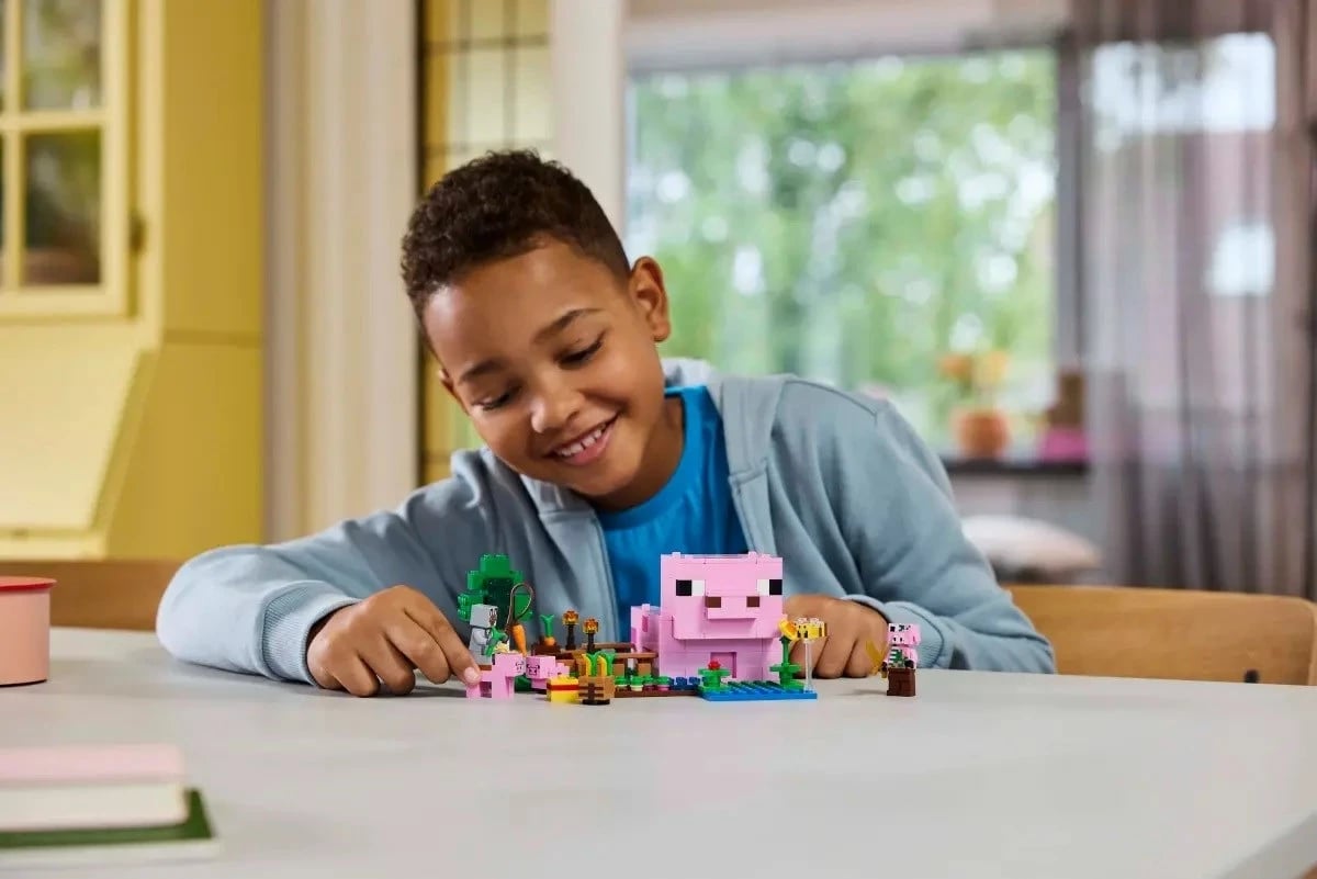 Lego Minecraft 21268 Baby Pig House