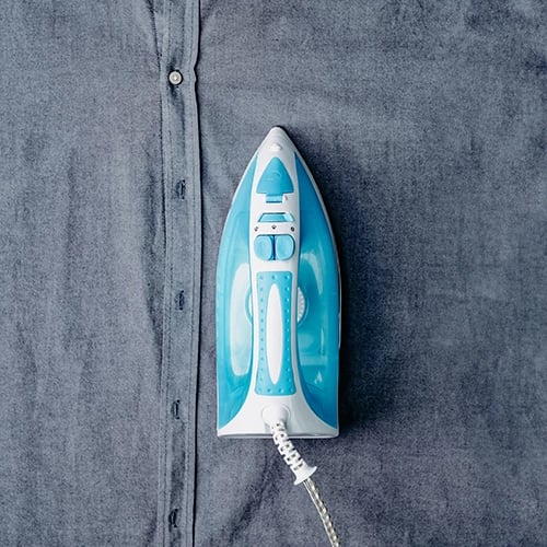 Hekur me avull, Adler, MS 5023, 2200 W, shollë çeliku inox, blu e bardhë