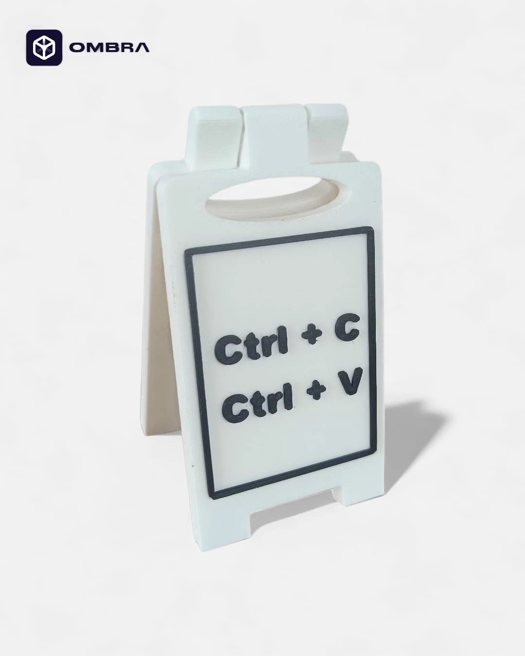 Tabelë “CTRL + C, CTRL + V” - e bardhe