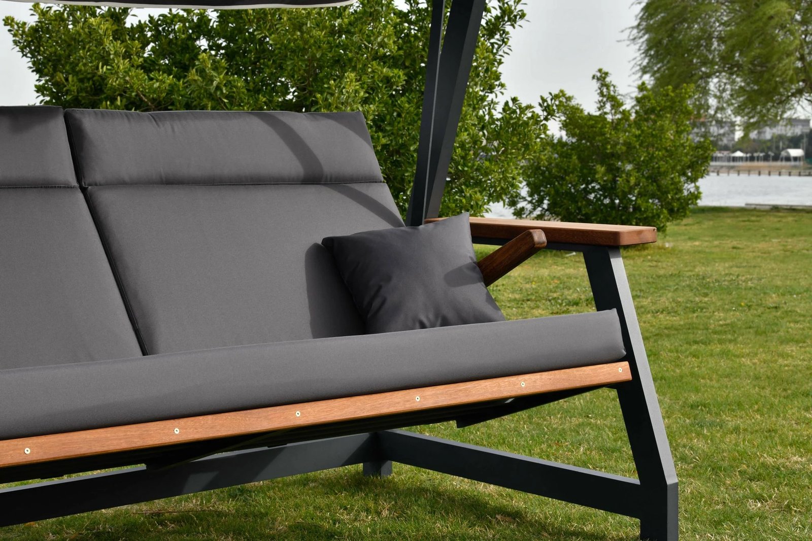 Karrige lëkundëse treshe për kopsht, ngjyrë antracit, Skye Decor Nova 2400