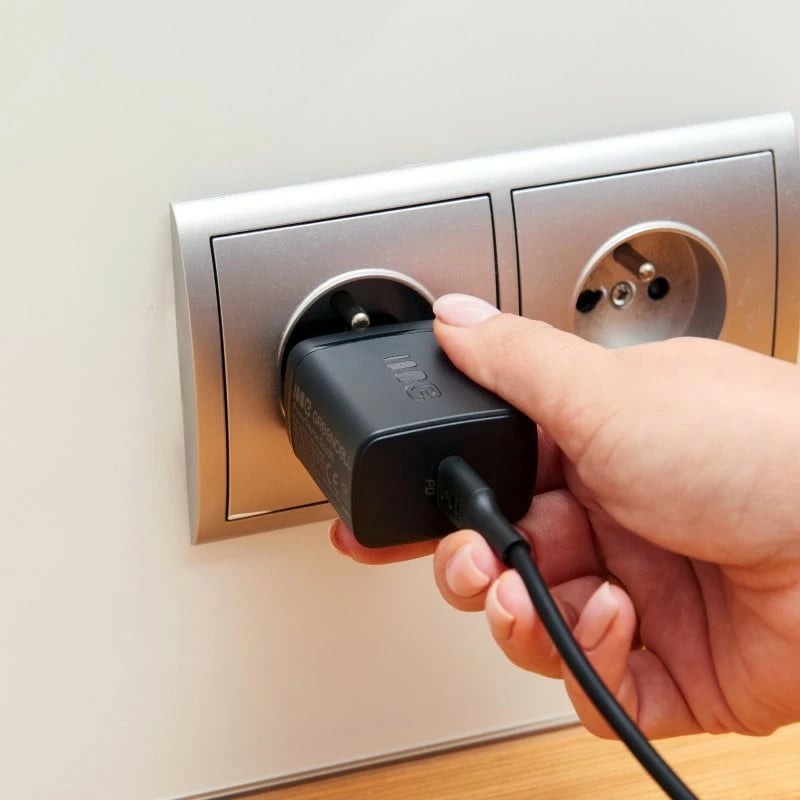 Karikues murale, Green Cell, CHARB-GC-30C-B, 30W PD USB-C 1 port, i zi