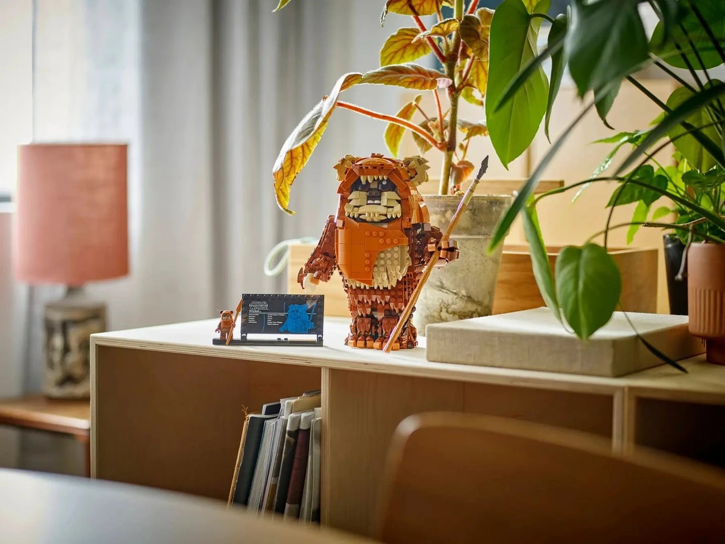 Set LEGO Star Wars Wicket the Ewok 75430, 1010 pjesë, me minifigurë