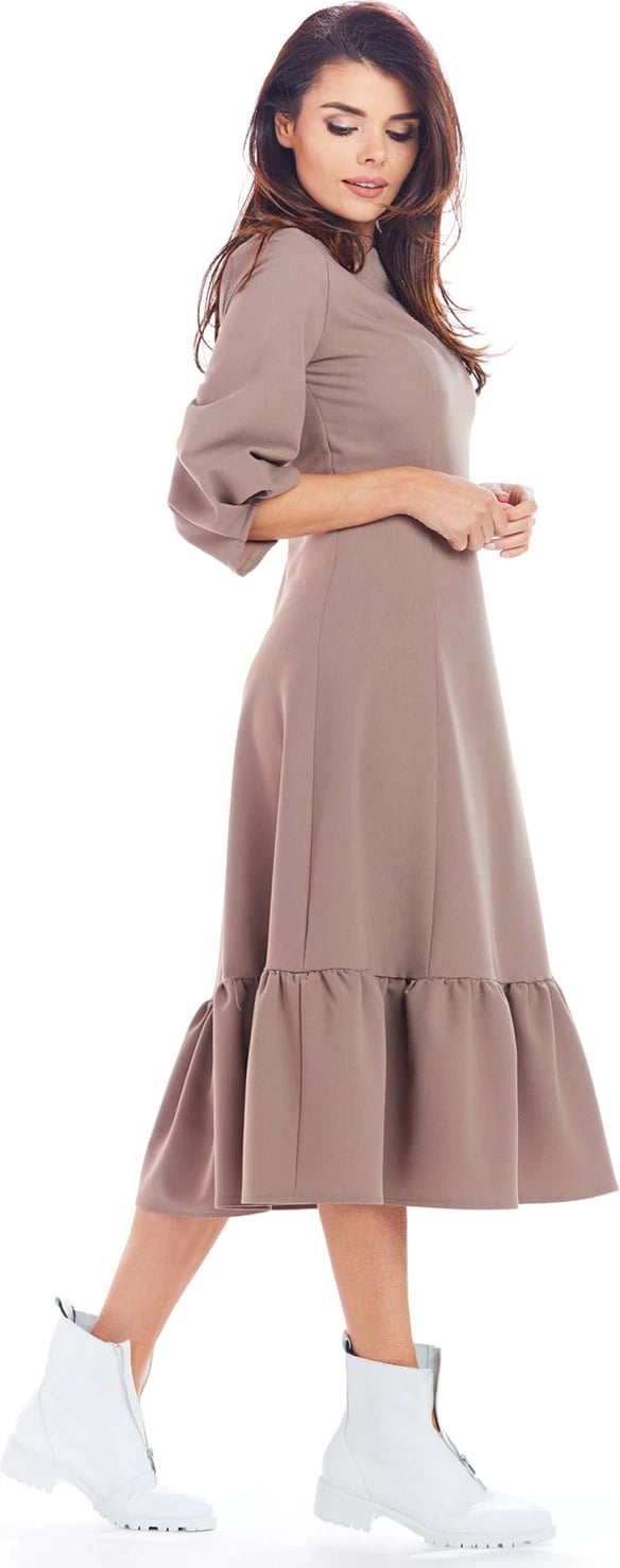 Fustan për femra awama model 139573, bezhë