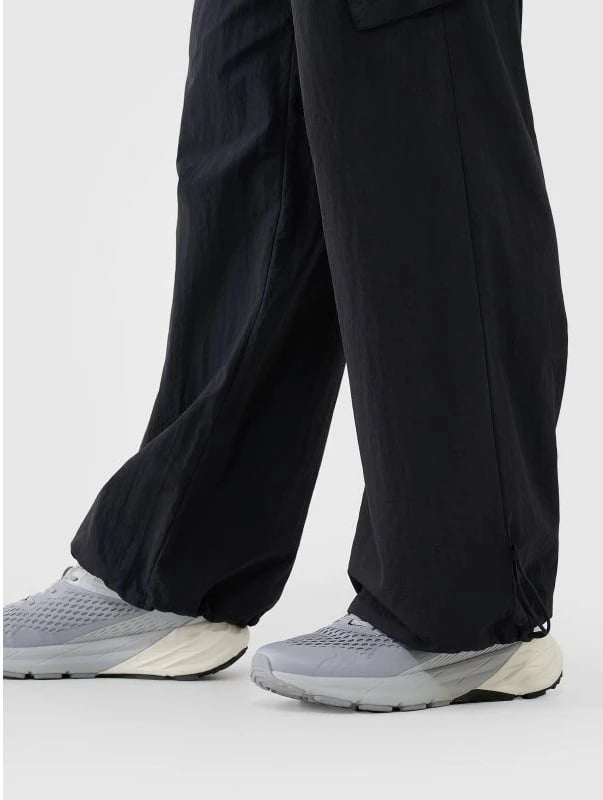 Pantallona oversize për femra 4F