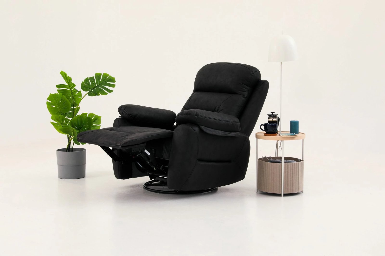 Karrige relaksuese Comfort, ngjyrë e zezë, Atelier del Sofa, manuale