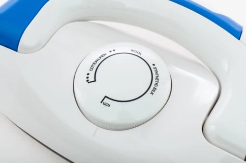 Hekur udhëtimi, Adler AD 5015, 700 W, dorezë palosëse, shollë jo-ngjitëse