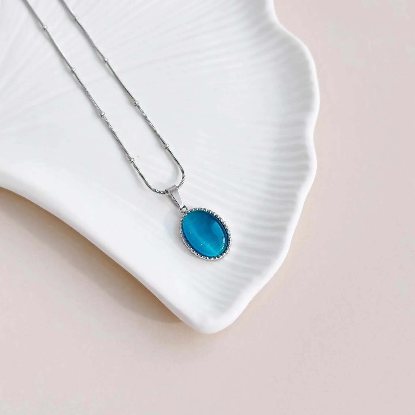 Varëse çeliku, Jumeon, ngjyrë argjendi e kaltër