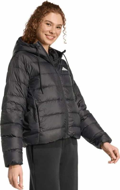 Jakne adidas për femra, e zezë