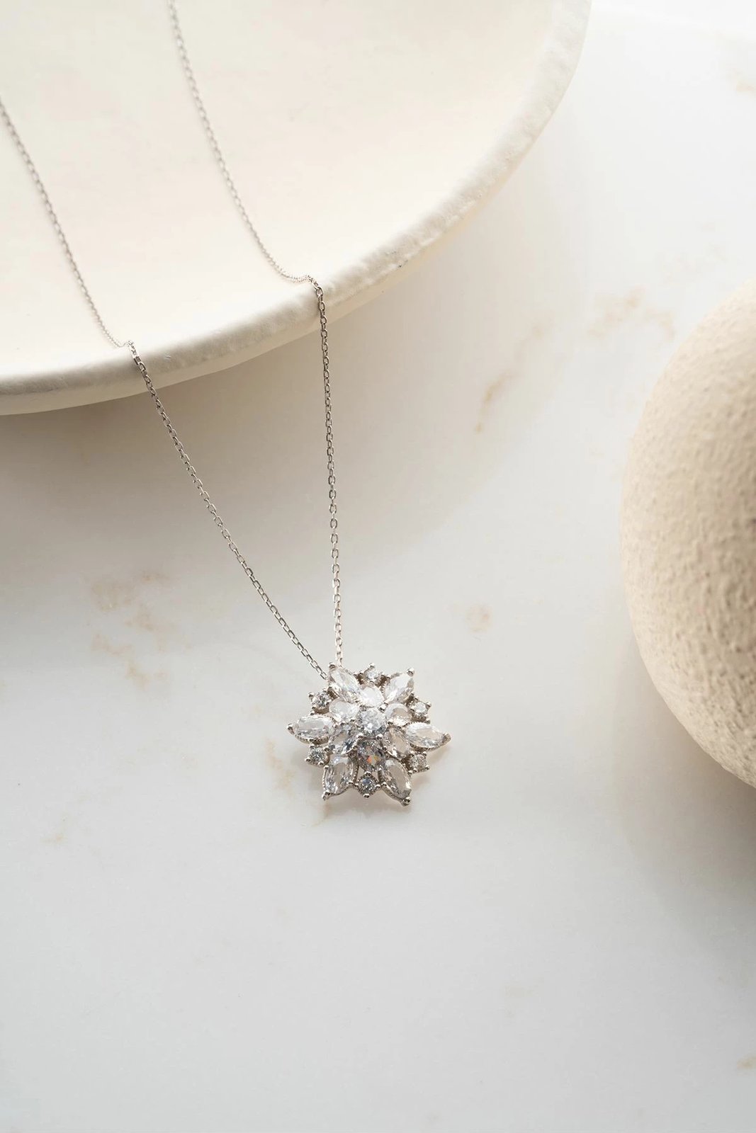 Varëse argjendi Jumeon, KL0132