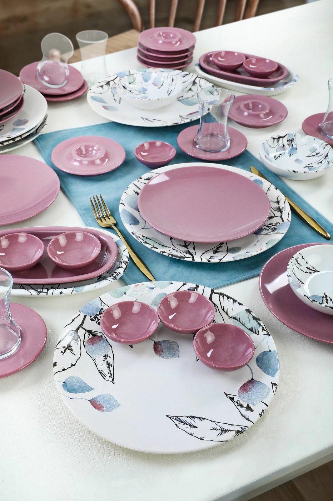 Set mëngjesi 50 pjesësh, Hermia Concept, TV087050F3X2AJ47100MAP0300 Set mëngjesi 50 pjesësh, Hermia Concept, TV087050F3X2AJ47100MAP0300