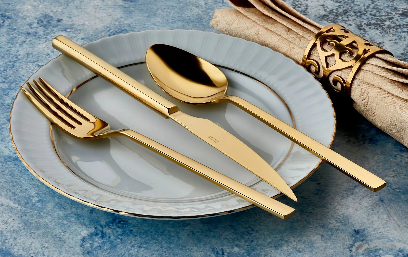 Set lugë, pirunë dhe thika (36 copë), ngjyrë ari, Hermia Concept, CBK36GD