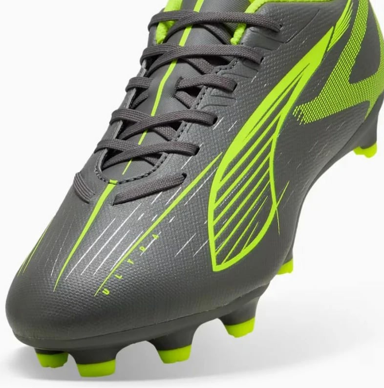 Atlete futbolli për meshkuj Puma, të hirtë