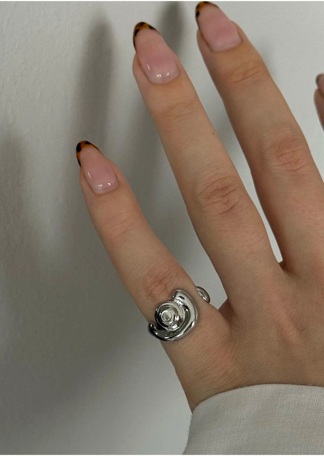 Unazë argjendi Jumeon, KPEGMSA1964