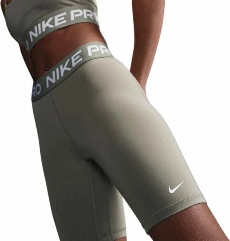 Shorce për femra Nike, të gjelbra