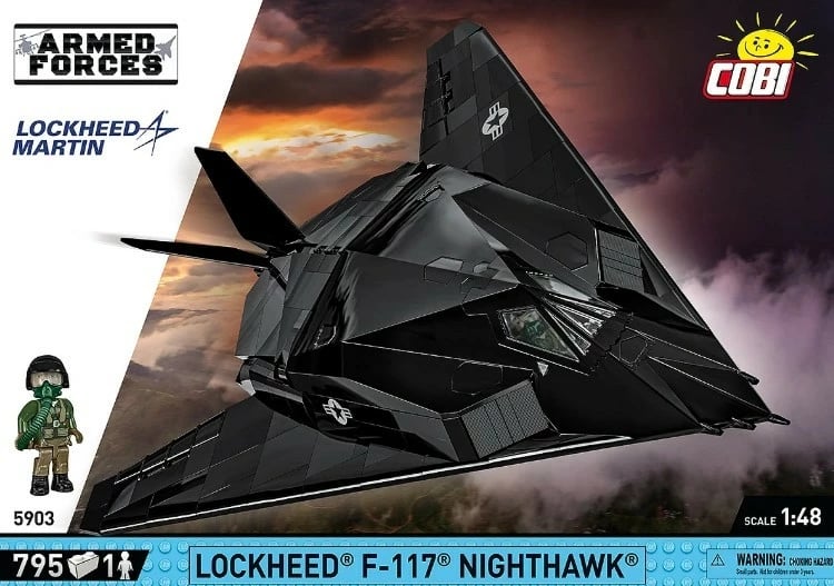 Set blloqe Cobi Lockheed F-117 Nighthawk, 795 pjesë, me figurë piloti, e zezë