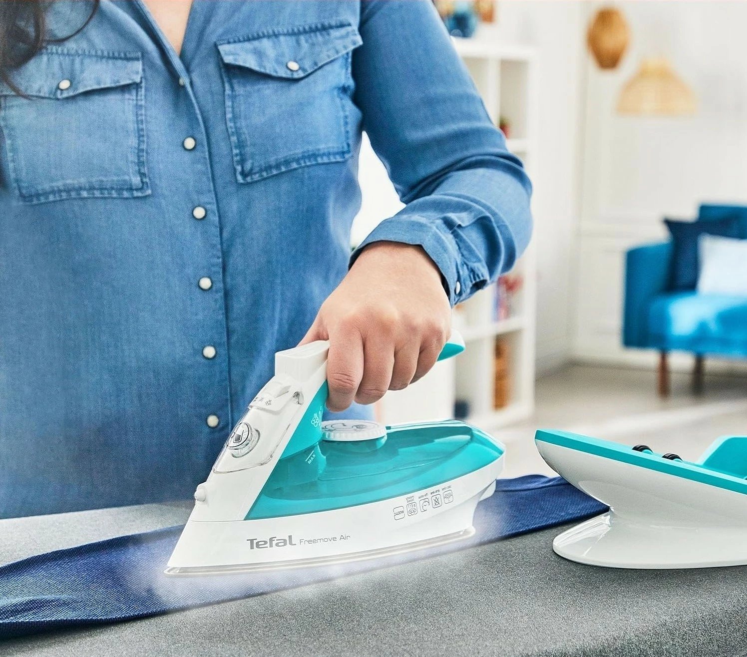 Hekur Tefal Freemove Air FV6520, pa kabllo, bardhë dhe turkuaz