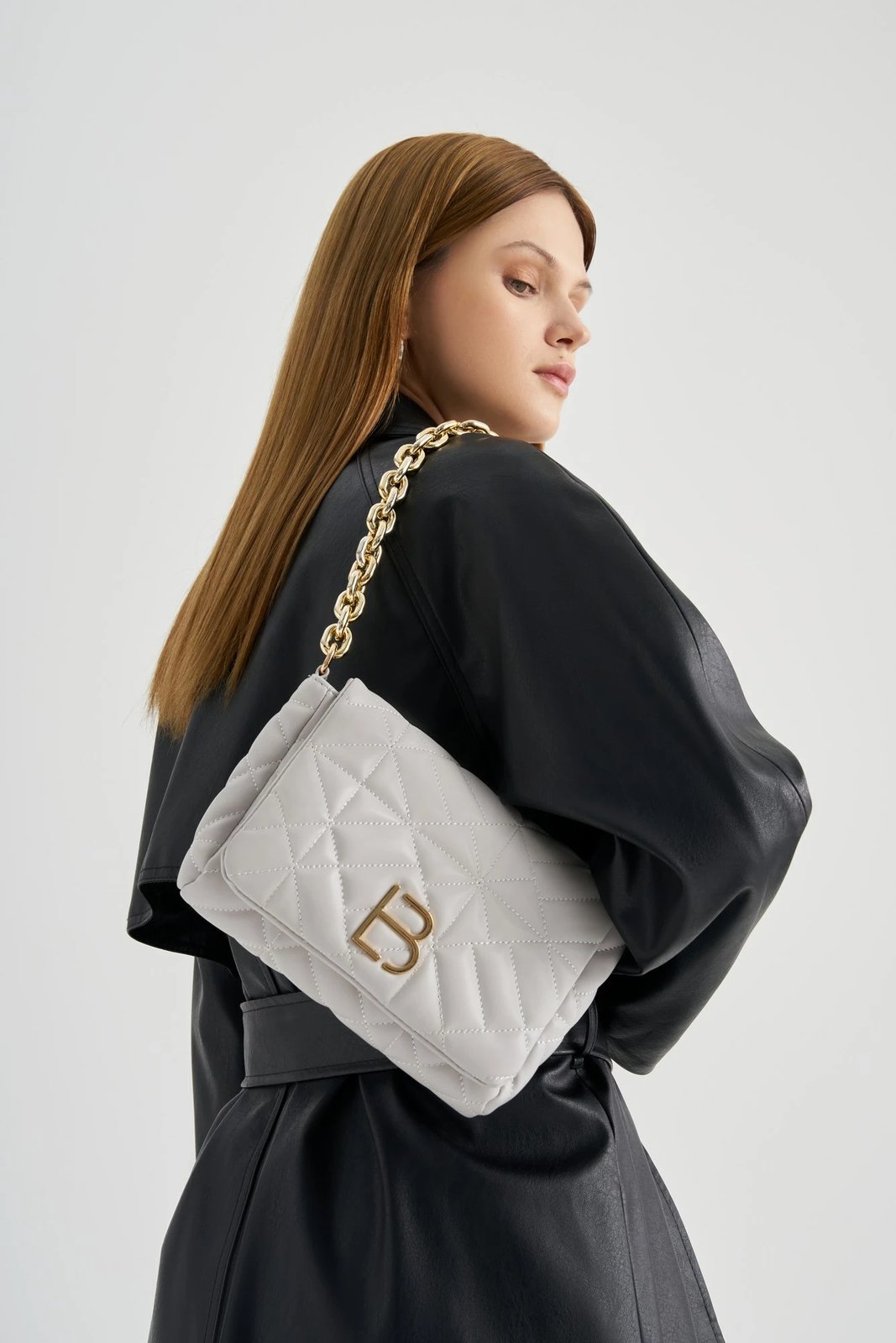 Çantë krahu Lucky Bees, ngjyrë gri, 21x5x18cm