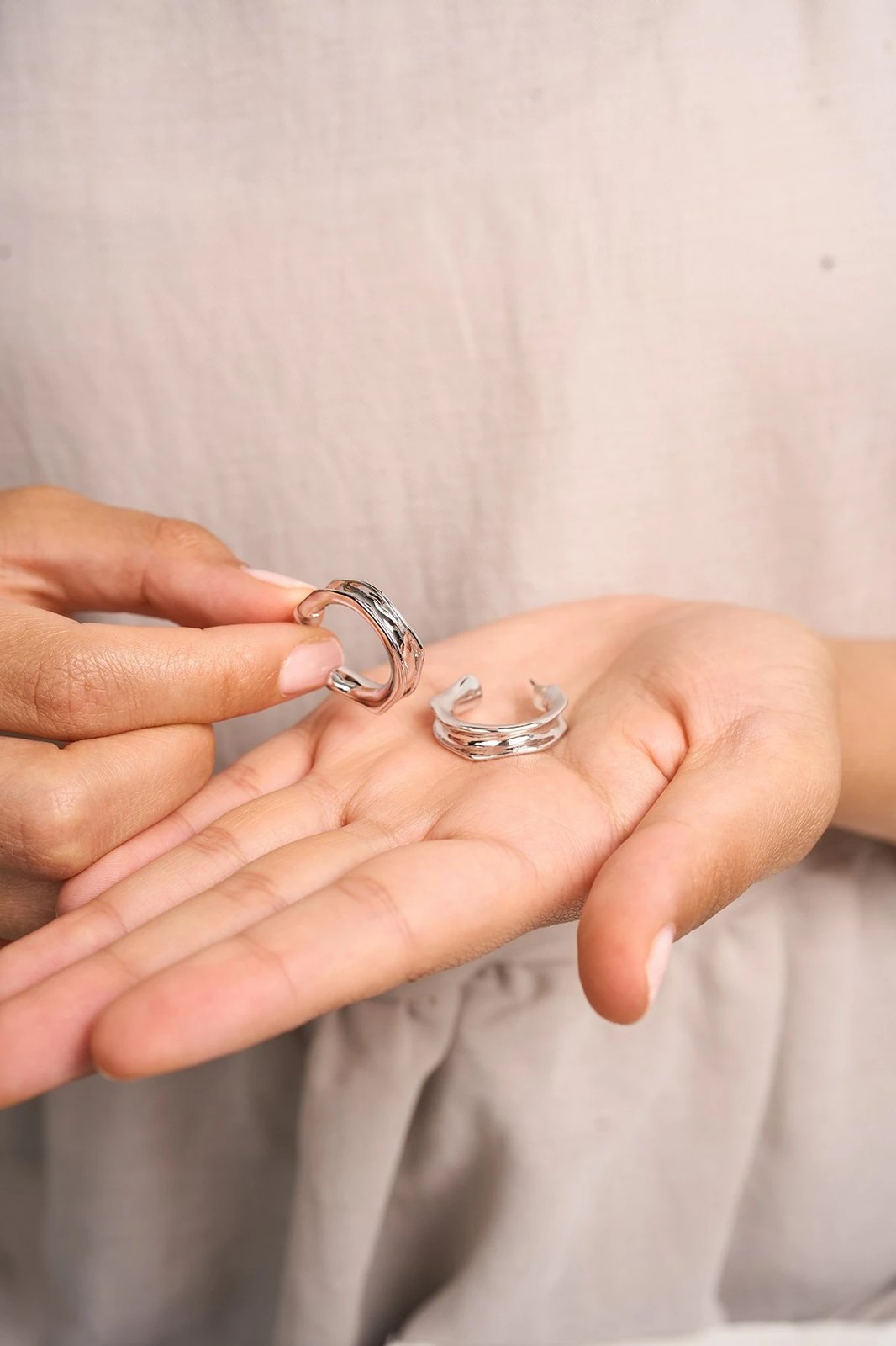 Vathë metalik ngjyrë argjendi Elika, ELKGC68343