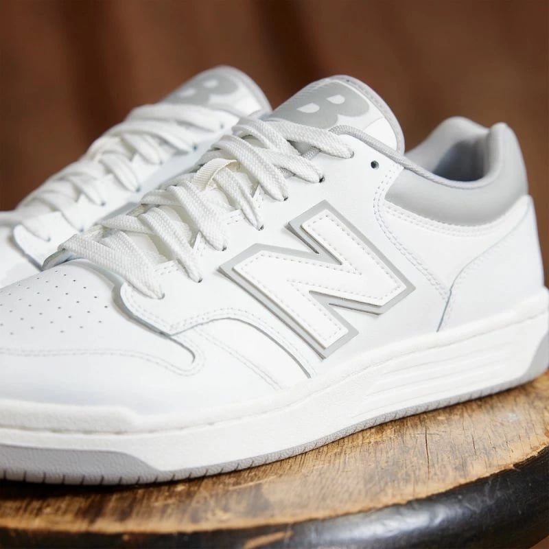 Atlete për meshkuj New Balance, të bardha
