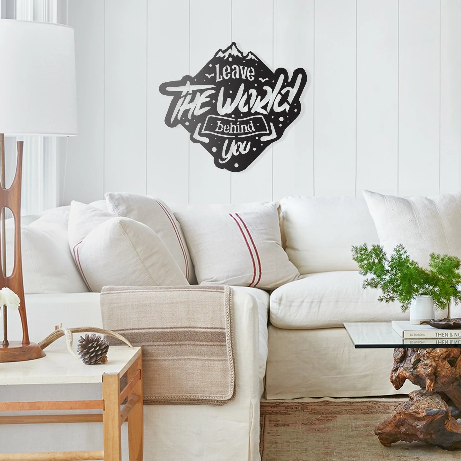 Aksesor dekorativ metalik për mur, Leave The World