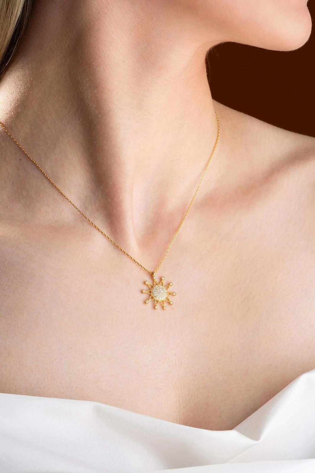 Varëse e artë prej argjendi, Jumeon, NRZ999079